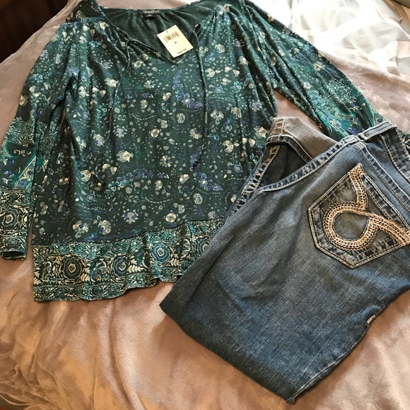 Lucky Brand Top 🍀 - Picture 2 of 8